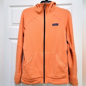 COPY - Patagonia R1 Hoodie